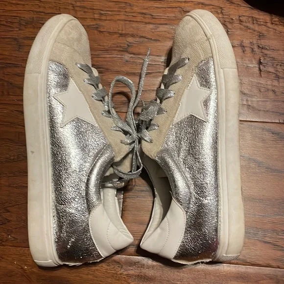 Sparkle Star Sneakers - Picture 1 of 5